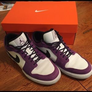 The Freshest Purple Black & White Air Jordan’s!!